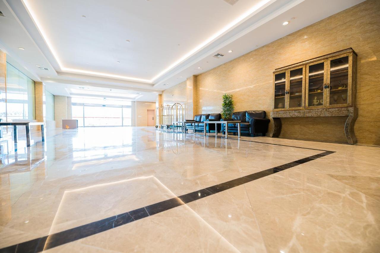 La Crystal Hotel -Los Angeles-Long Beach Area Carson Bagian luar foto